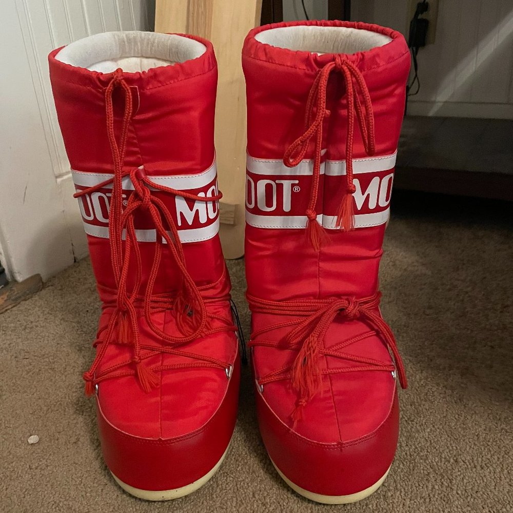 Moon Boots